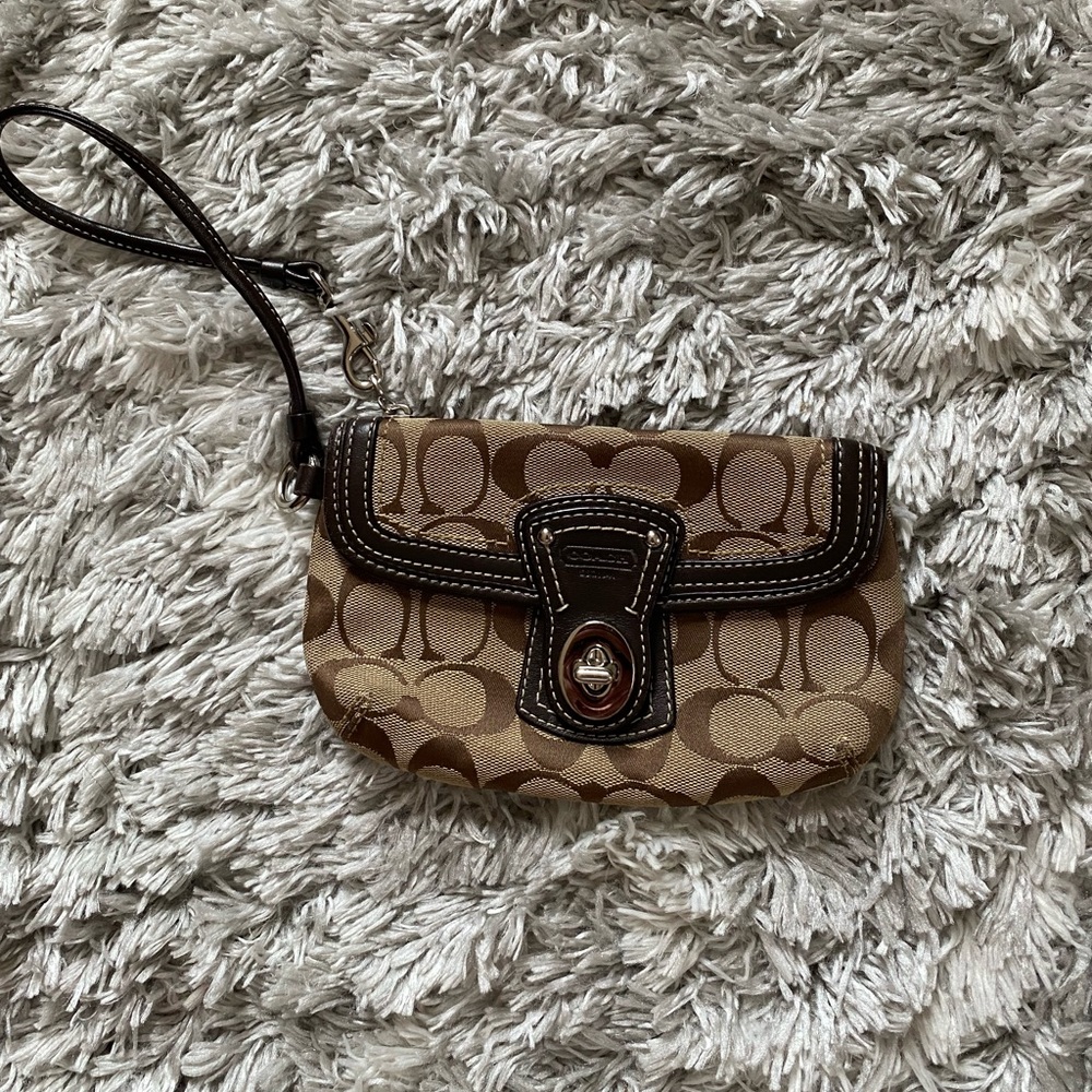 Used coach wristlet